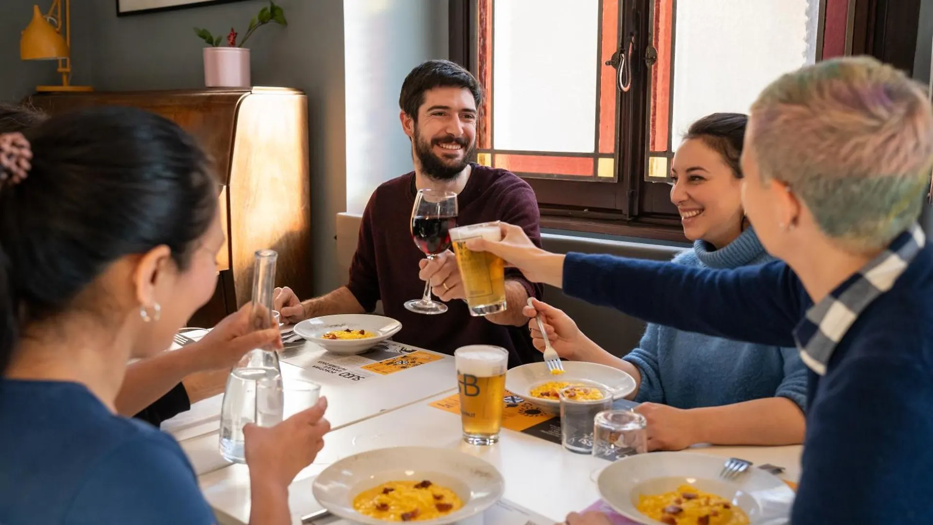 מילאנו Babila Hostel & Bistrot איטליה