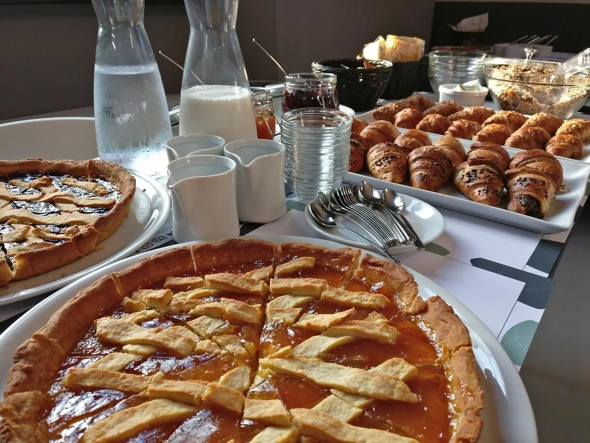 מילאנו Babila Hostel & Bistrot