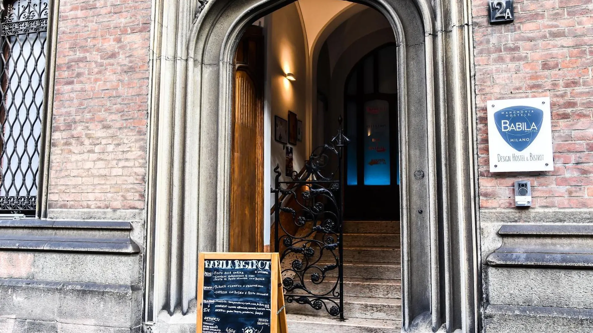 Babila Hostel & Bistrot Milan