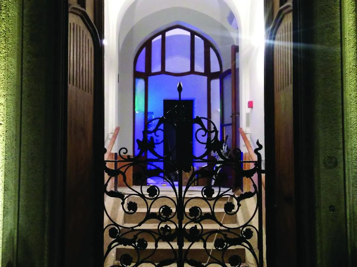Babila Hostel & Bistrot Milan Italy